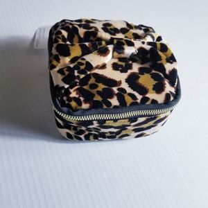 NWT JESSICA SIMPSON LEOPARD TRAVEL JEWELRY BAG